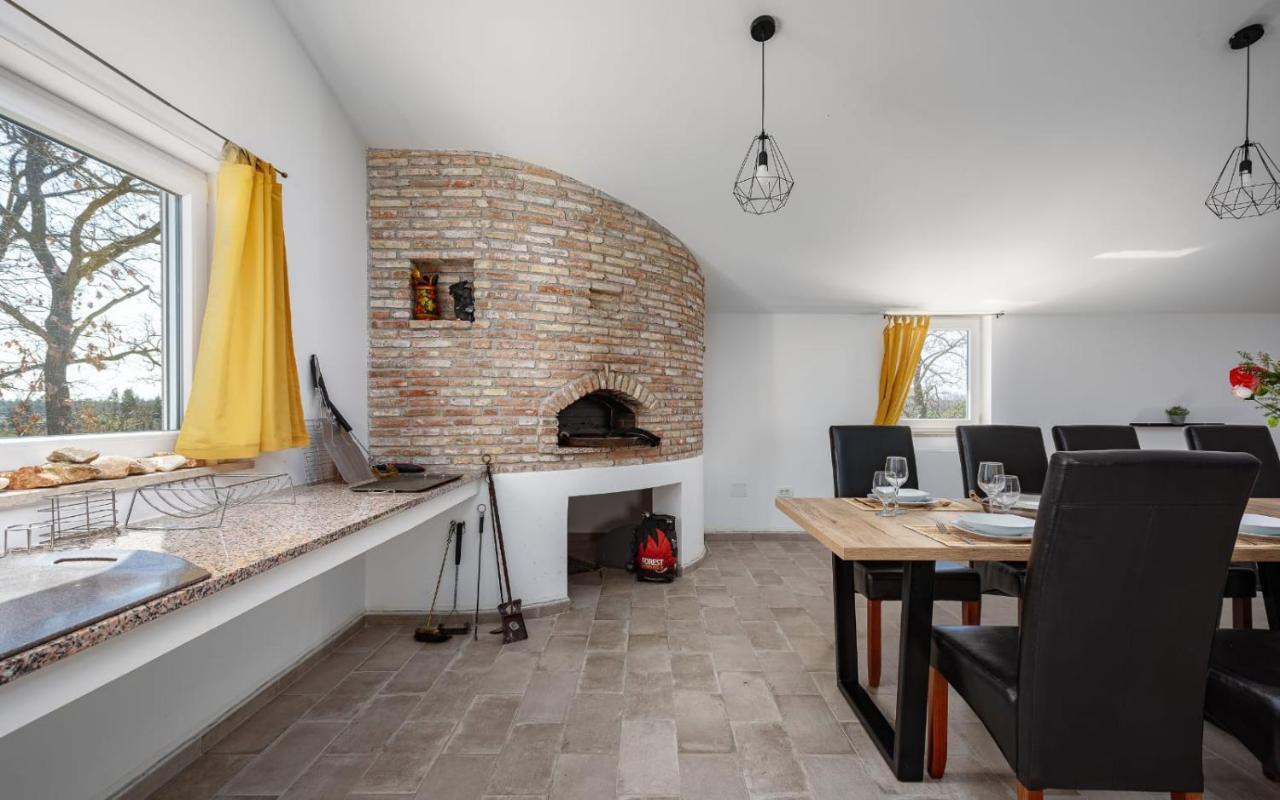 Apartments Valeria Divšići Buitenkant foto