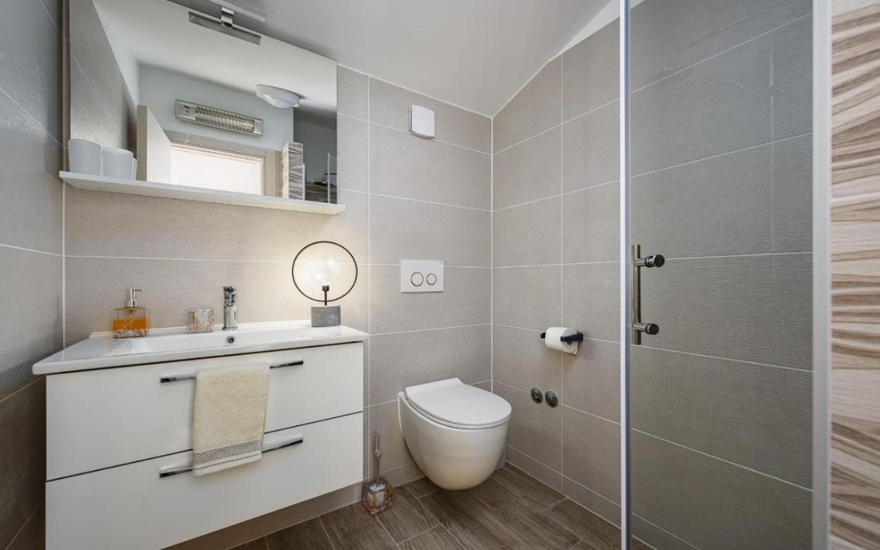 Apartments Valeria Divšići Buitenkant foto