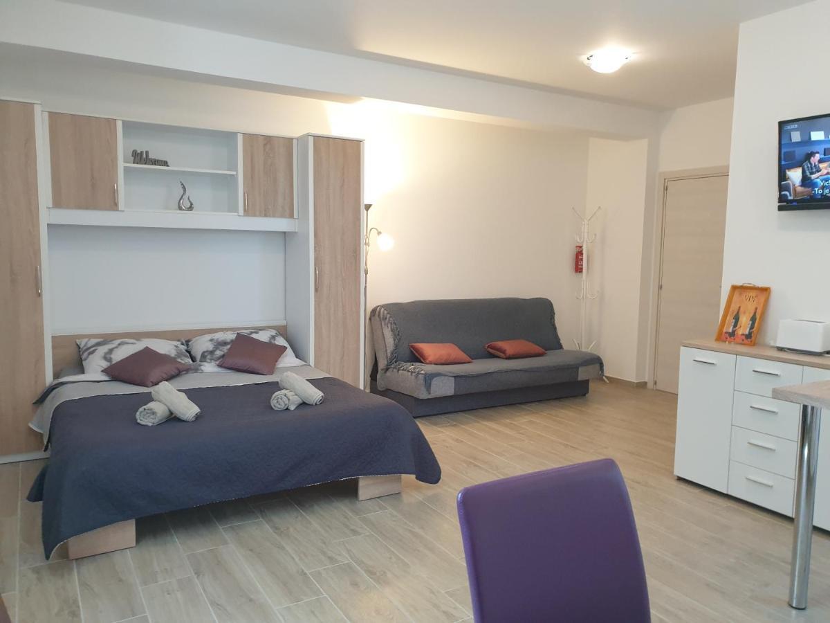 Apartments Valeria Divšići Buitenkant foto